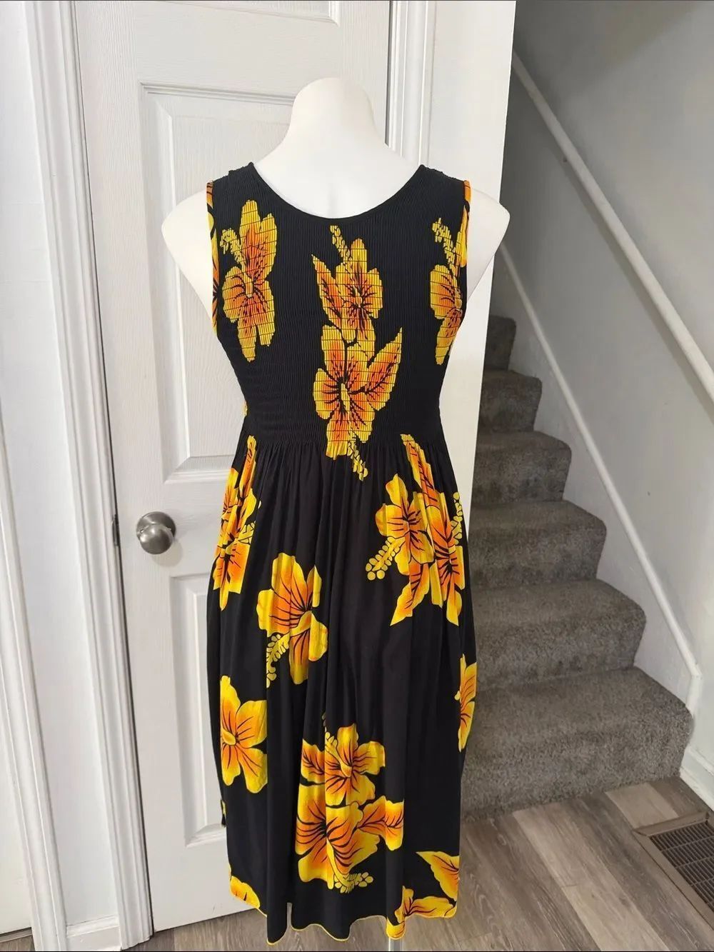 Sleeveless Black Midi Dress with Yellow Floral Print Size S - Picture 2 of 7